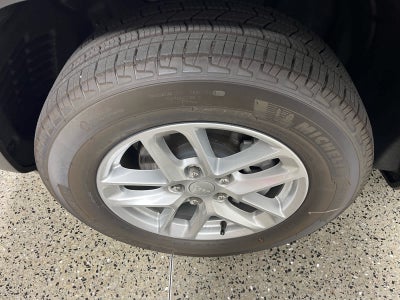 2025 Jeep Grand Cherokee GRAND CHEROKEE LAREDO X 4X2