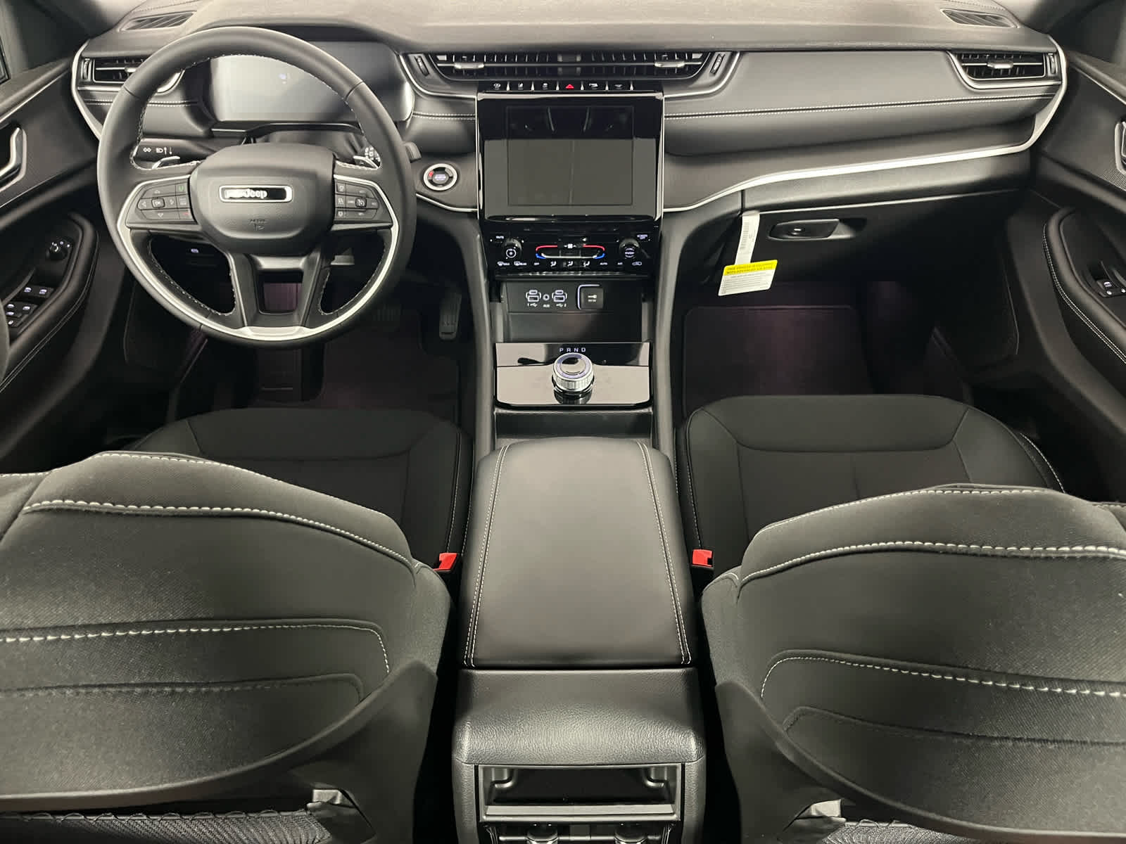 2025 Jeep Grand Cherokee GRAND CHEROKEE LAREDO X 4X2