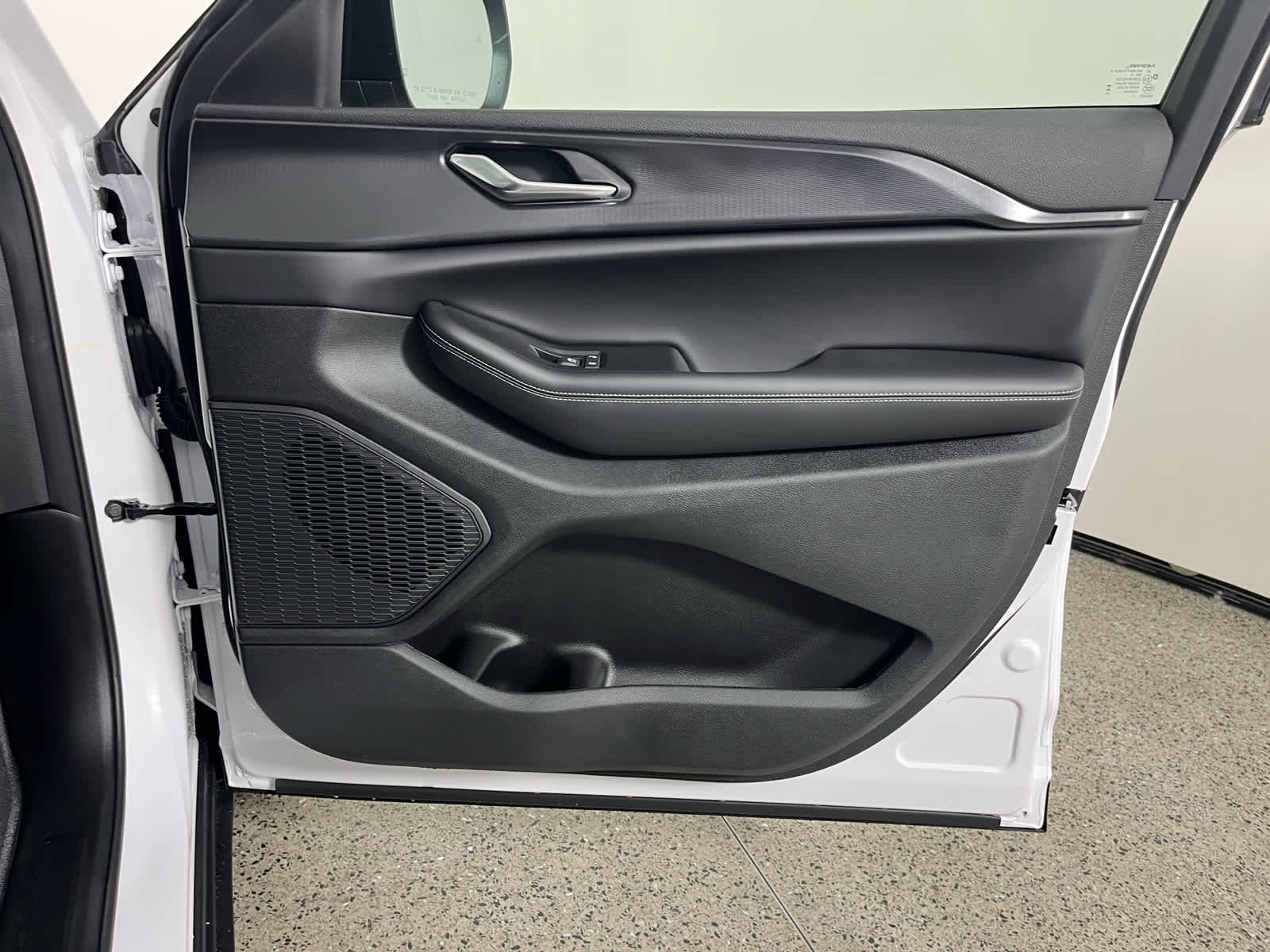 2025 Jeep Grand Cherokee GRAND CHEROKEE LAREDO X 4X2