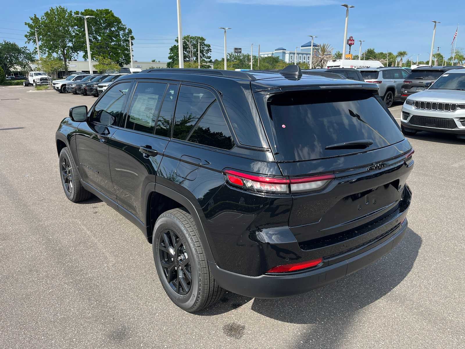 2025 Jeep Grand Cherokee GRAND CHEROKEE ALTITUDE X 4X2