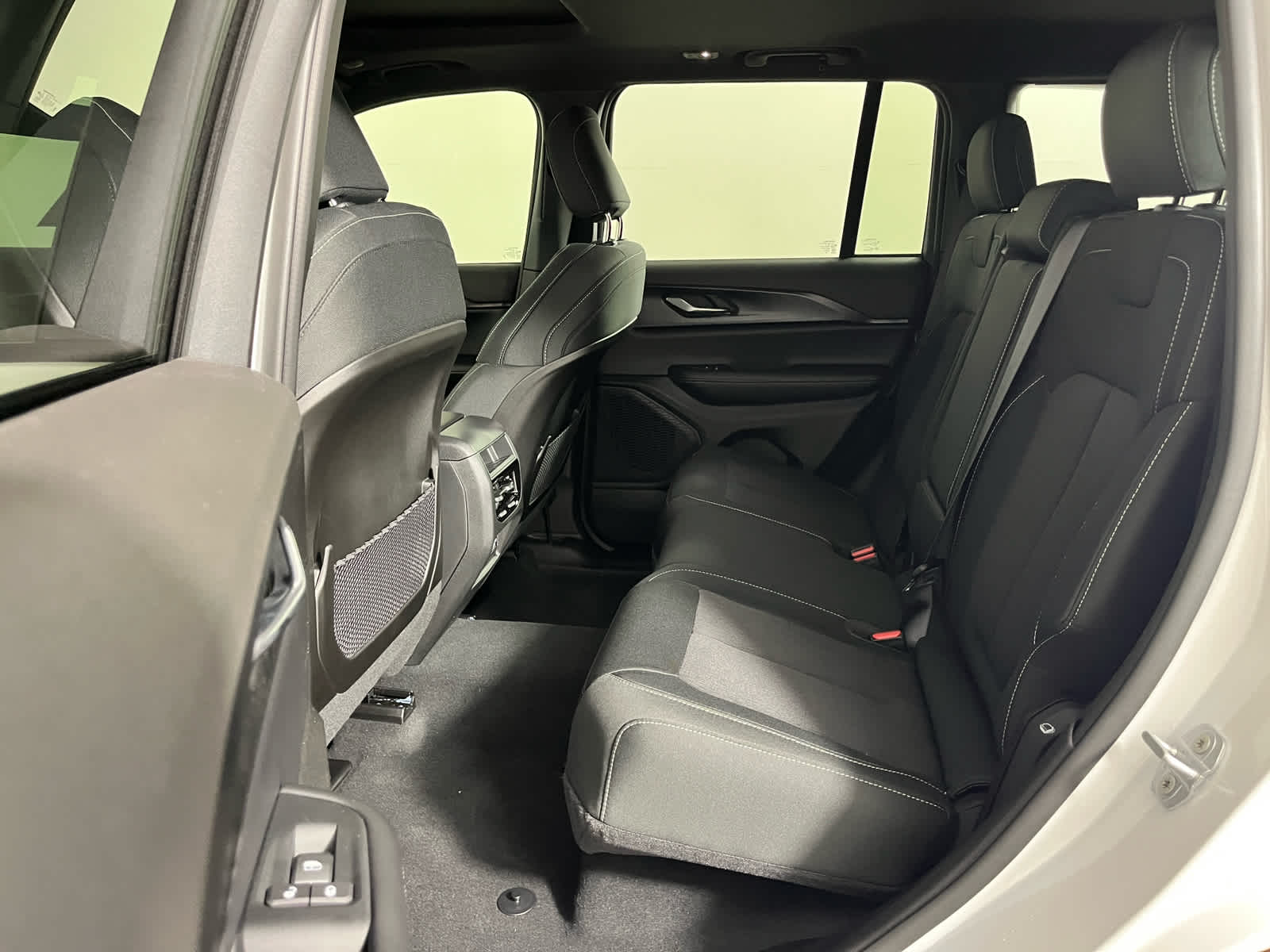 2026 Jeep Grand Cherokee Laredo X