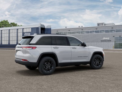 2026 Jeep Grand Cherokee Laredo Altitude