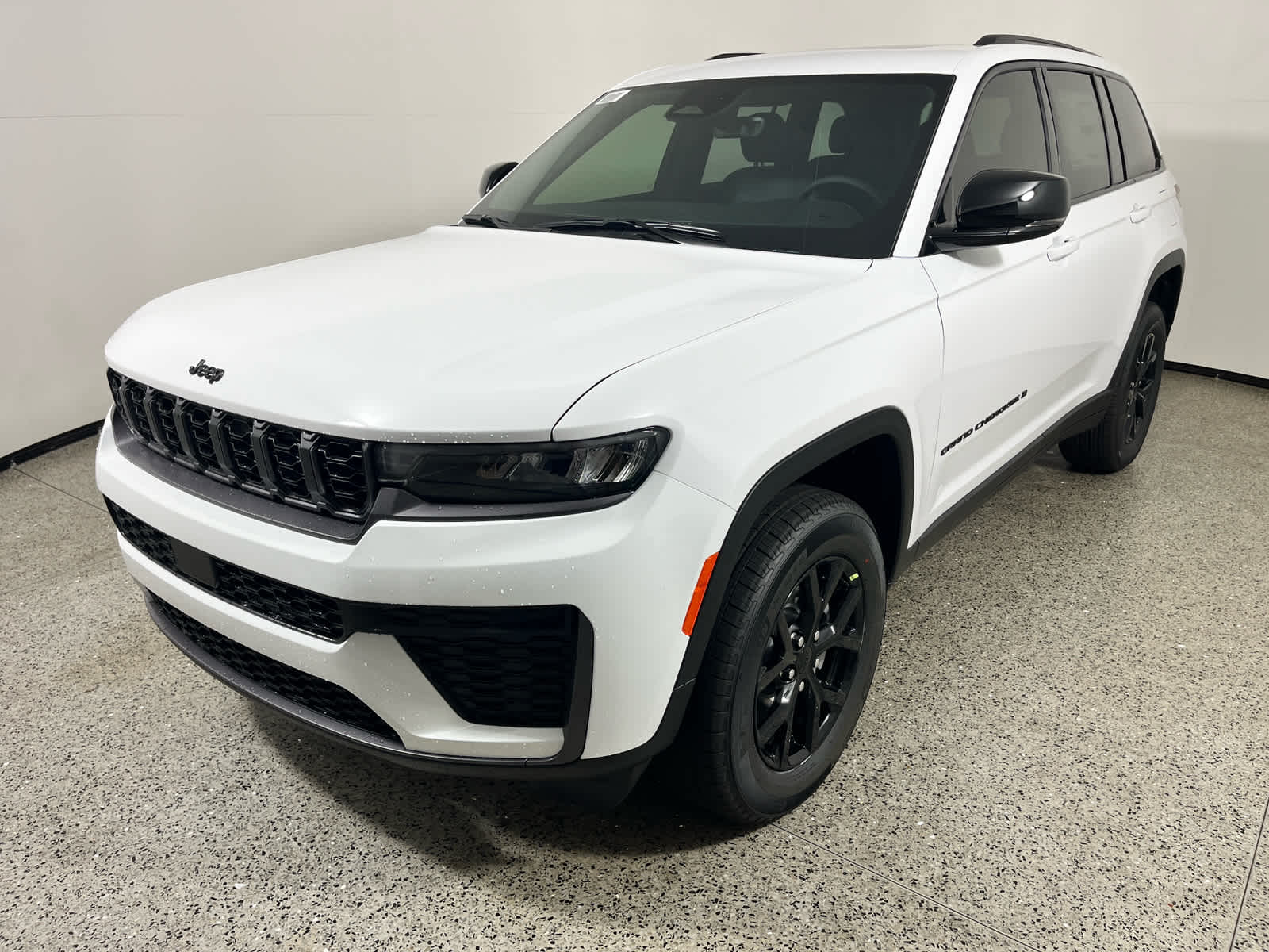 2026 Jeep Grand Cherokee Laredo Altitude