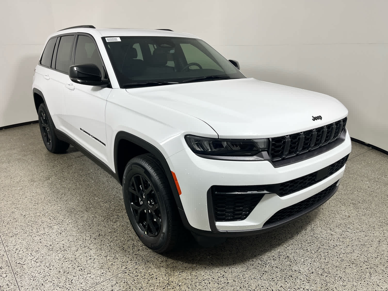 2026 Jeep Grand Cherokee Laredo Altitude