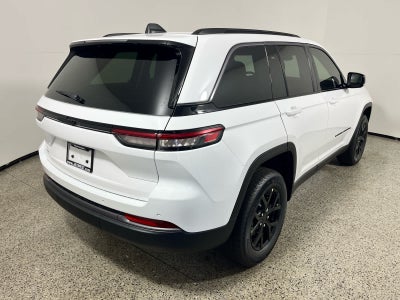 2026 Jeep Grand Cherokee Laredo Altitude