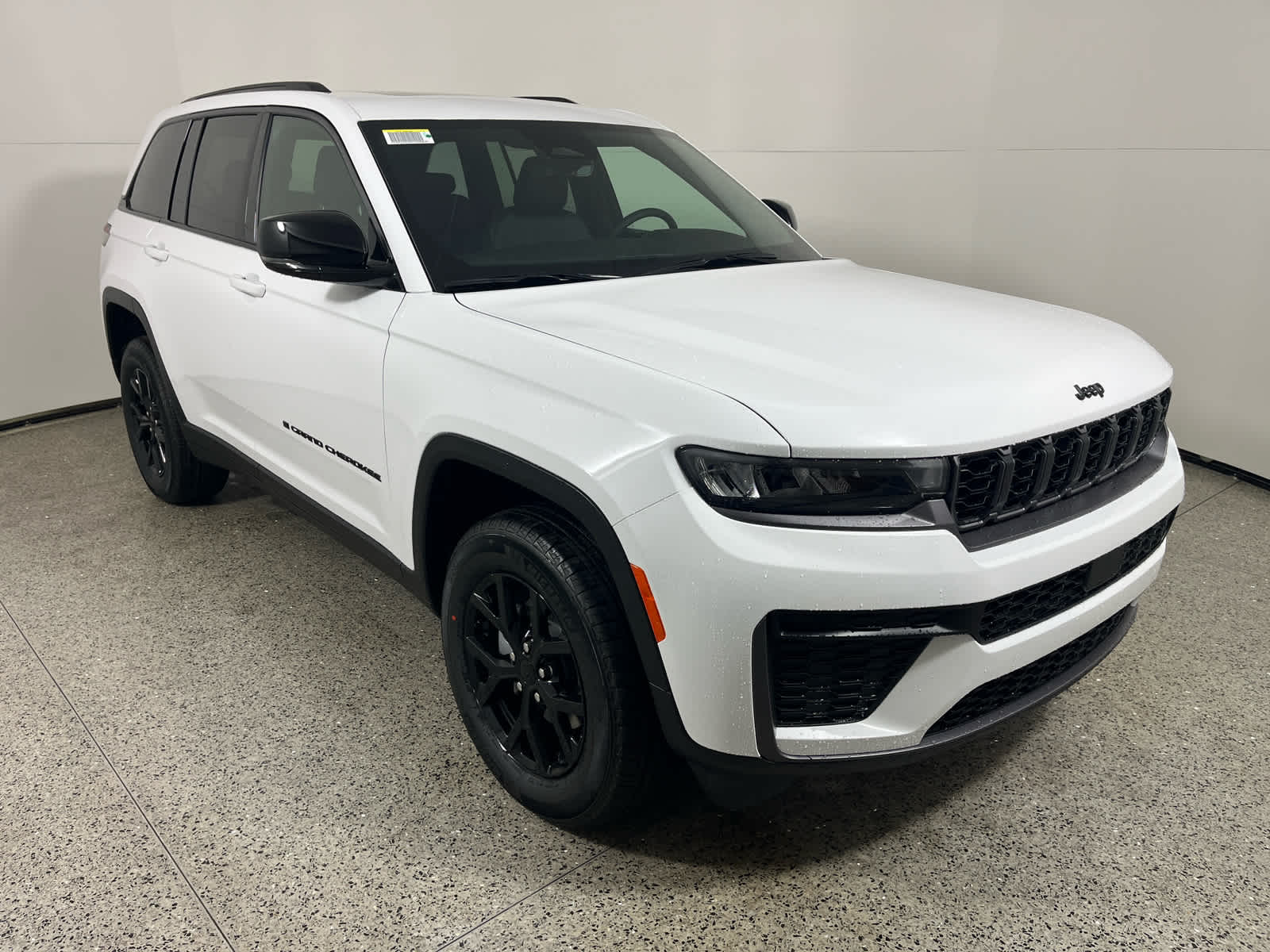 2026 Jeep Grand Cherokee GRAND CHEROKEE LAREDO ALTITUDE 4X2