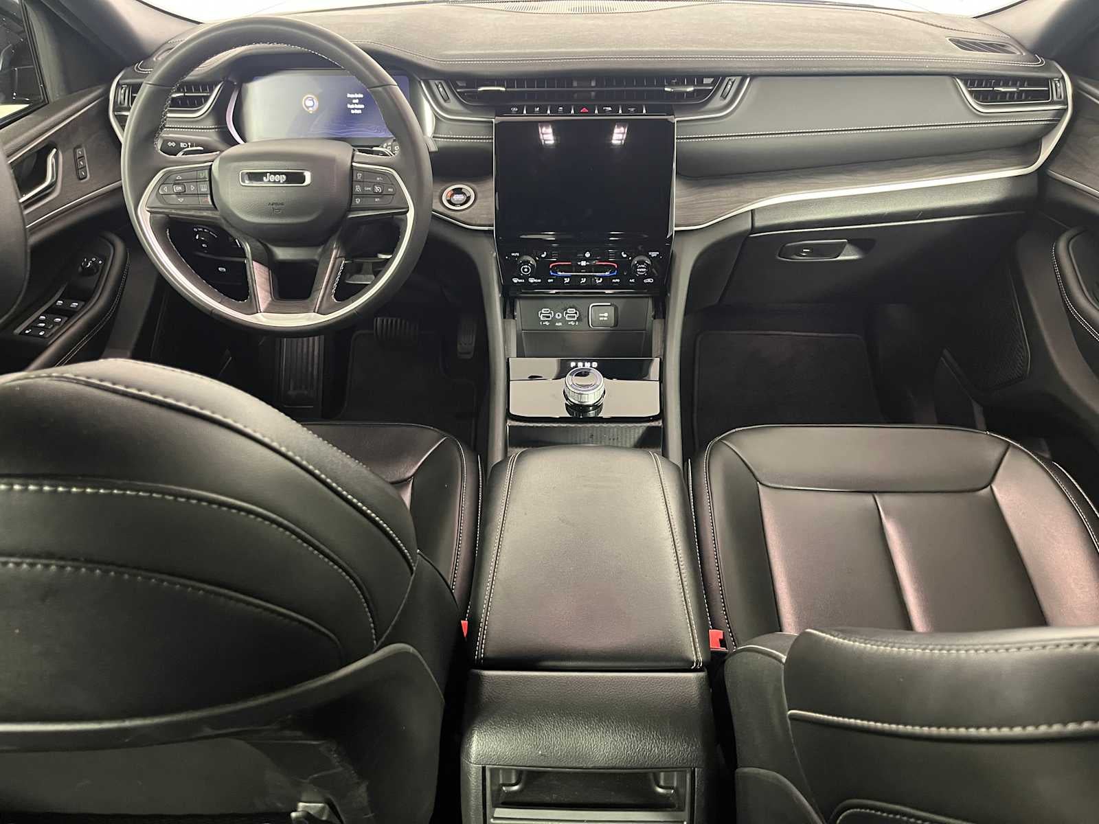 2025 Jeep Grand Cherokee Limited 4x2