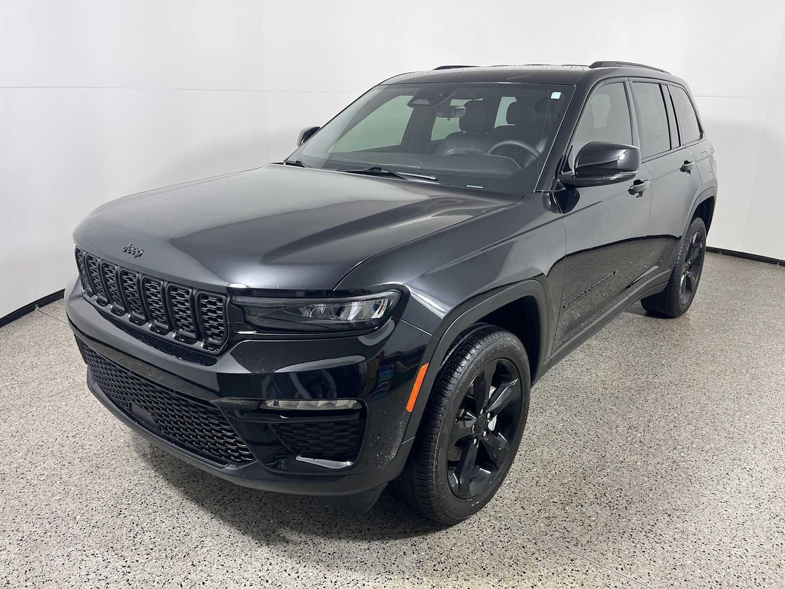 2025 Jeep Grand Cherokee Limited 4x2