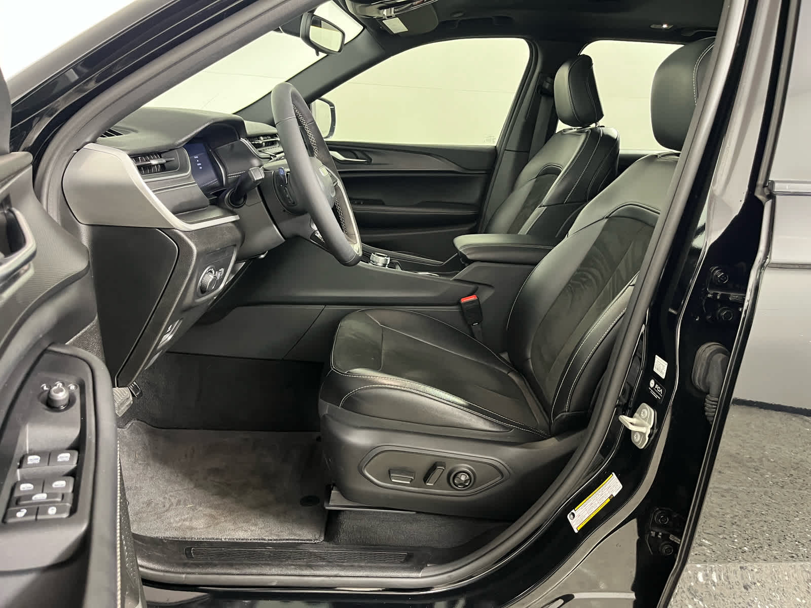 2023 Jeep Grand Cherokee Altitude X 4x4