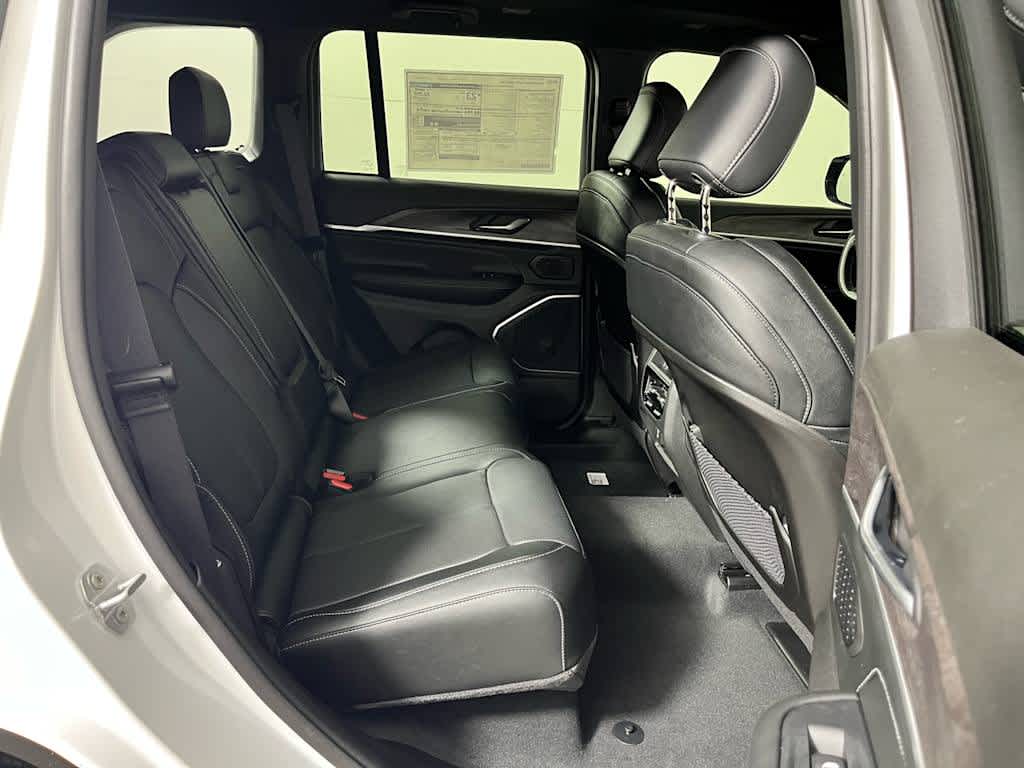 2026 Jeep Grand Cherokee Limited Reserve