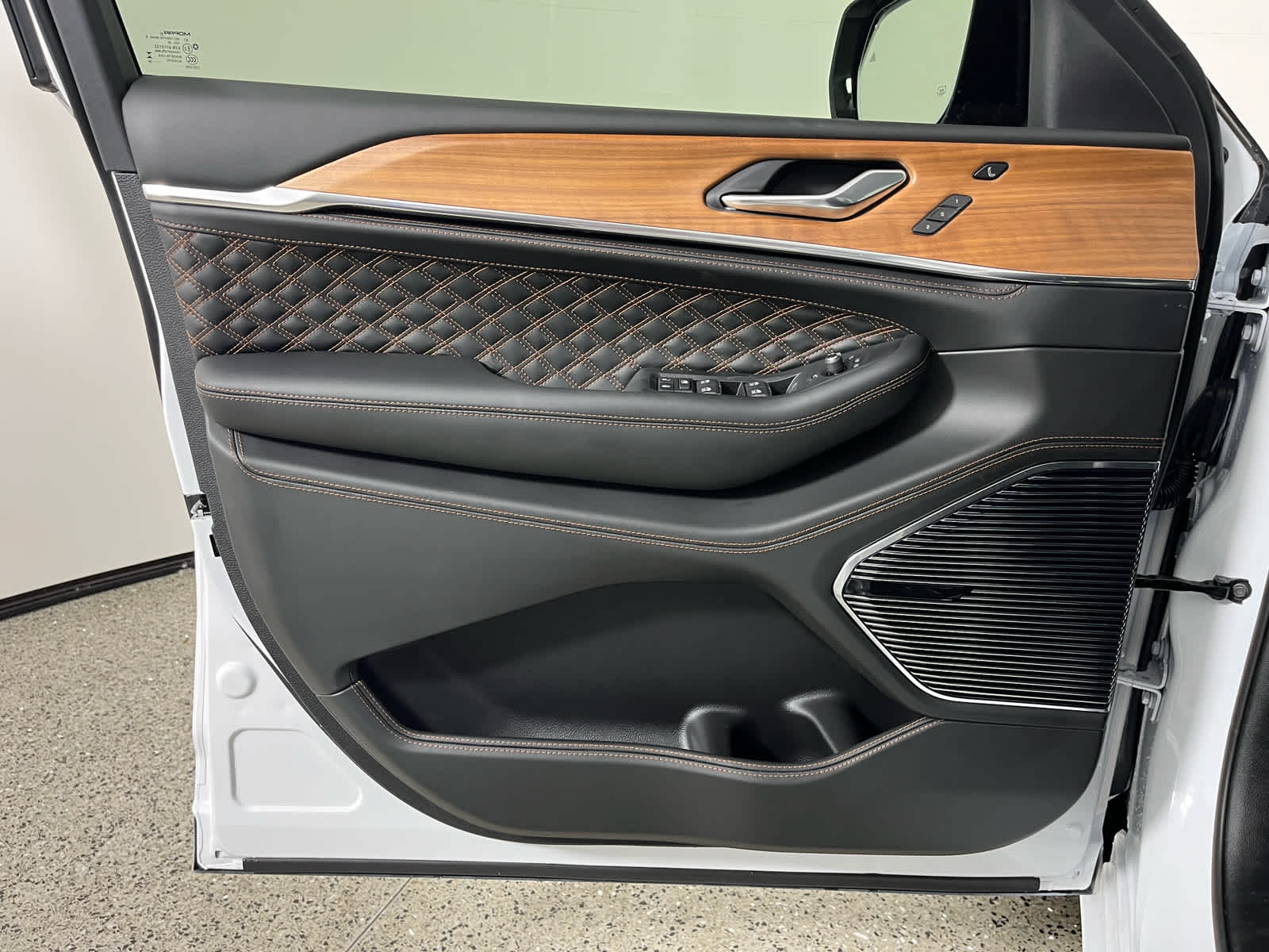 2026 Jeep Grand Cherokee GRAND CHEROKEE SUMMIT 4X4