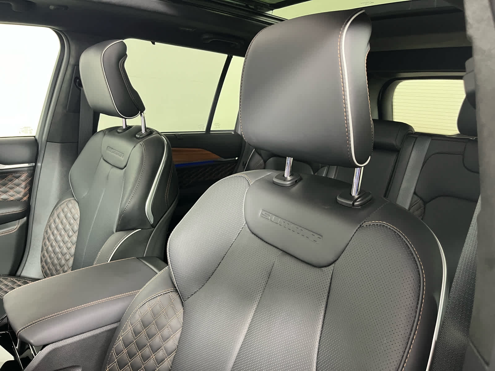 2026 Jeep Grand Cherokee GRAND CHEROKEE SUMMIT 4X4