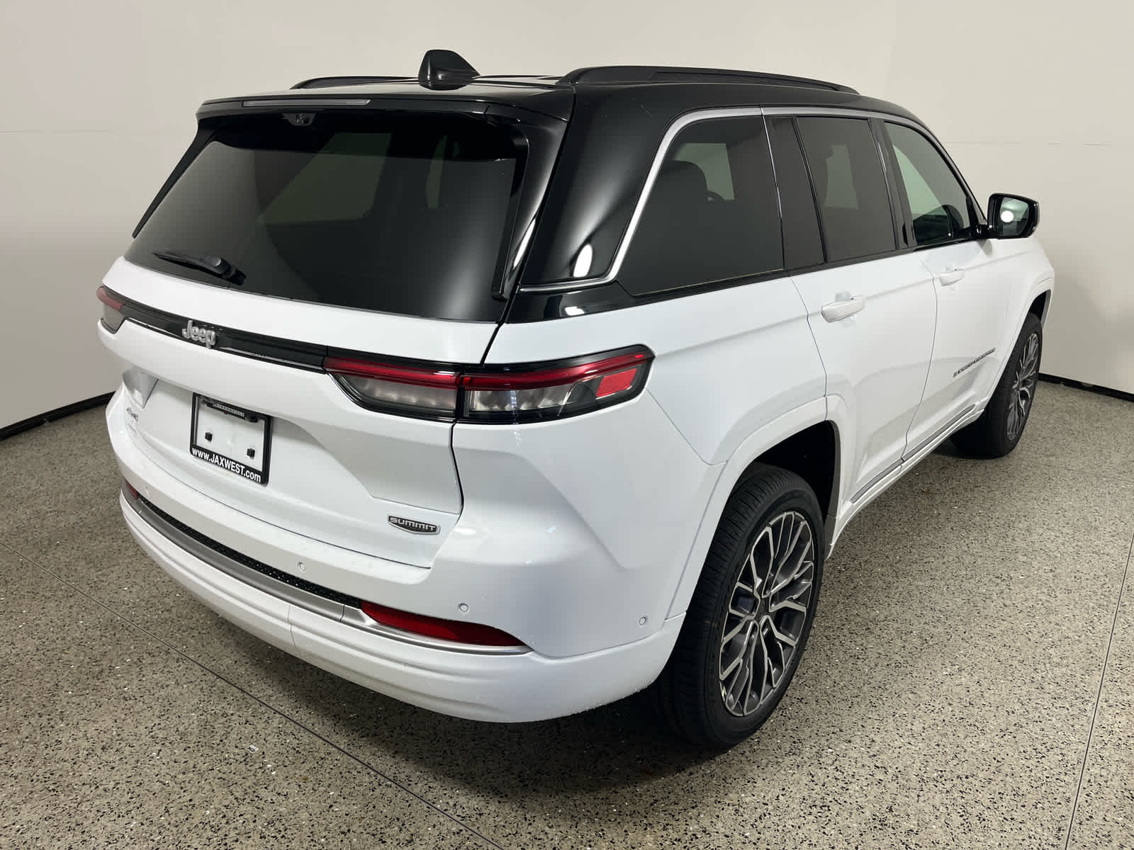 2026 Jeep Grand Cherokee GRAND CHEROKEE SUMMIT 4X4