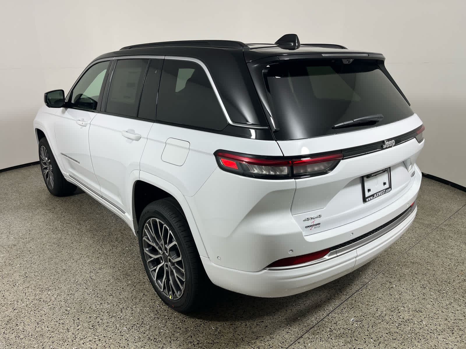 2026 Jeep Grand Cherokee GRAND CHEROKEE SUMMIT 4X4