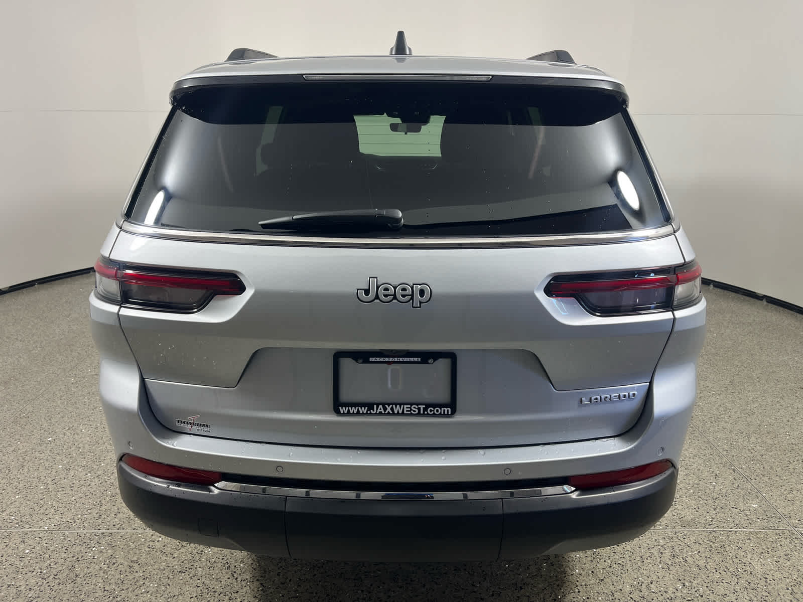 2025 Jeep Grand Cherokee GRAND CHEROKEE L LAREDO X 4X2