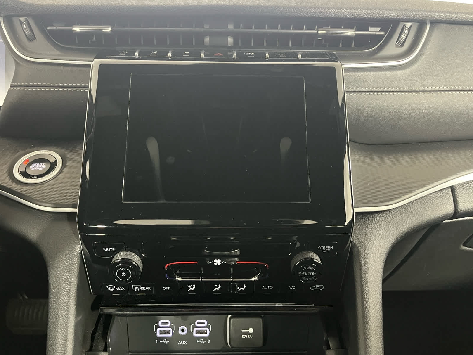 2025 Jeep Grand Cherokee GRAND CHEROKEE L LAREDO X 4X2