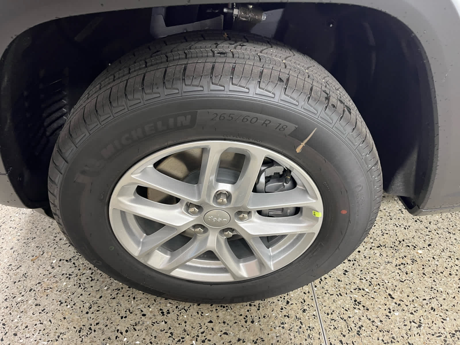 2025 Jeep Grand Cherokee GRAND CHEROKEE L LAREDO X 4X2