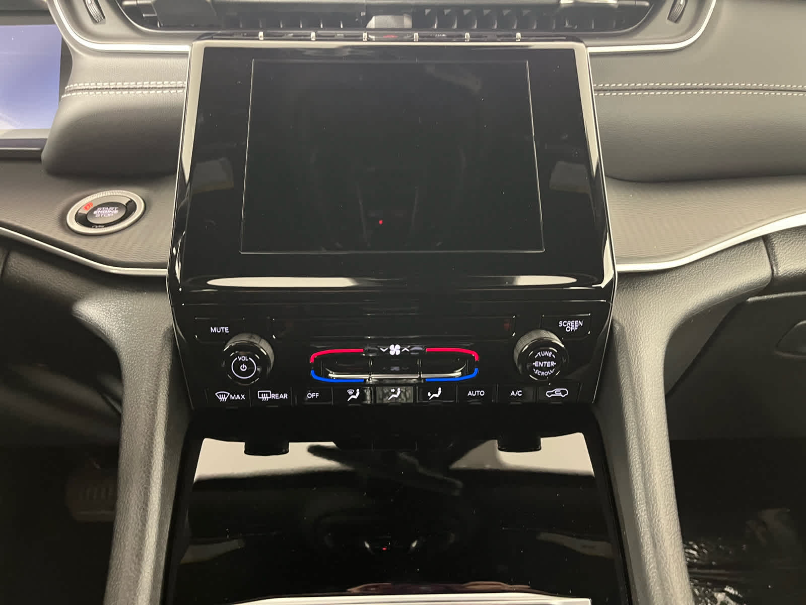 2025 Jeep Grand Cherokee GRAND CHEROKEE L LAREDO X 4X2