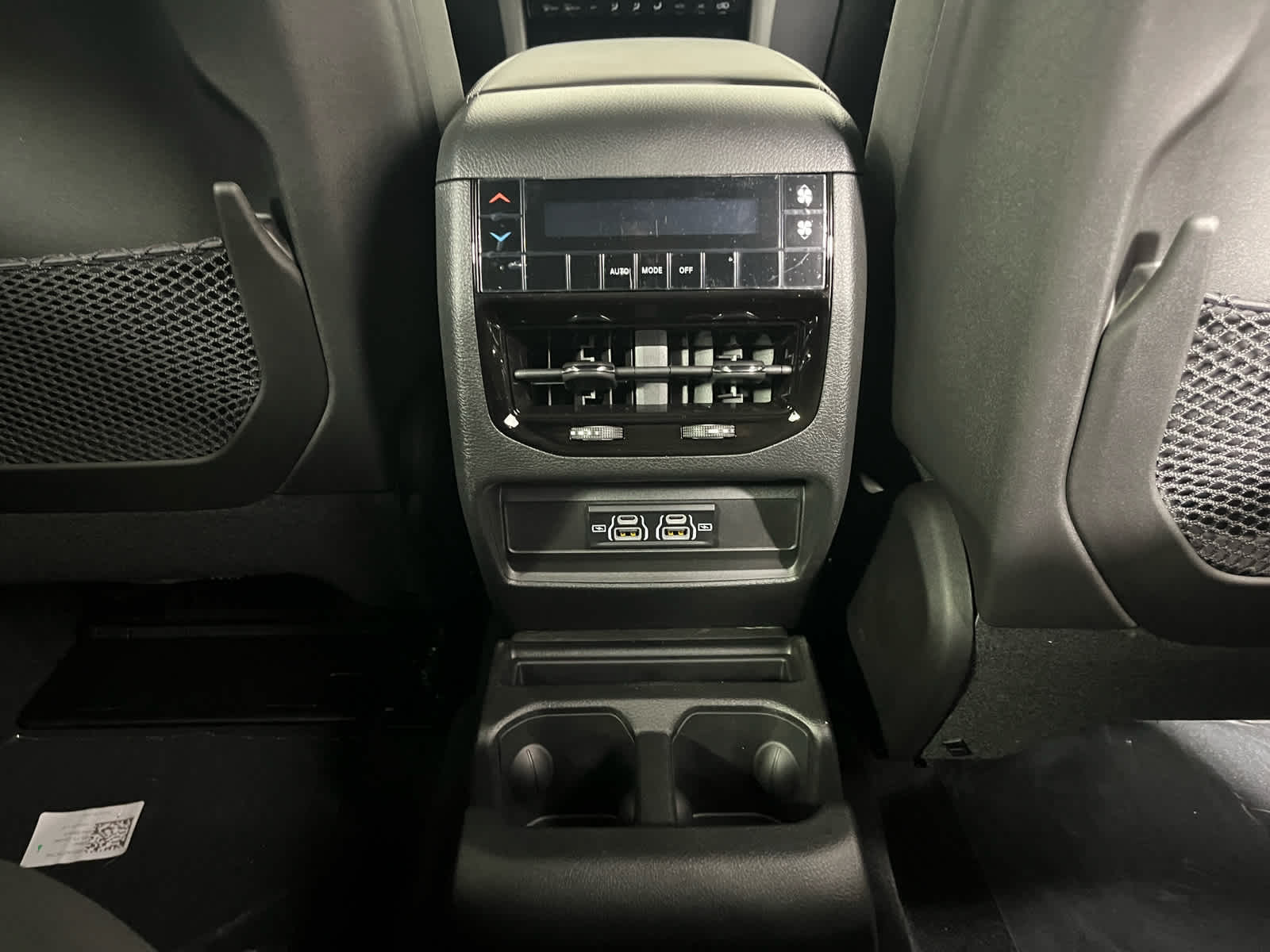 2025 Jeep Grand Cherokee GRAND CHEROKEE L LAREDO X 4X2