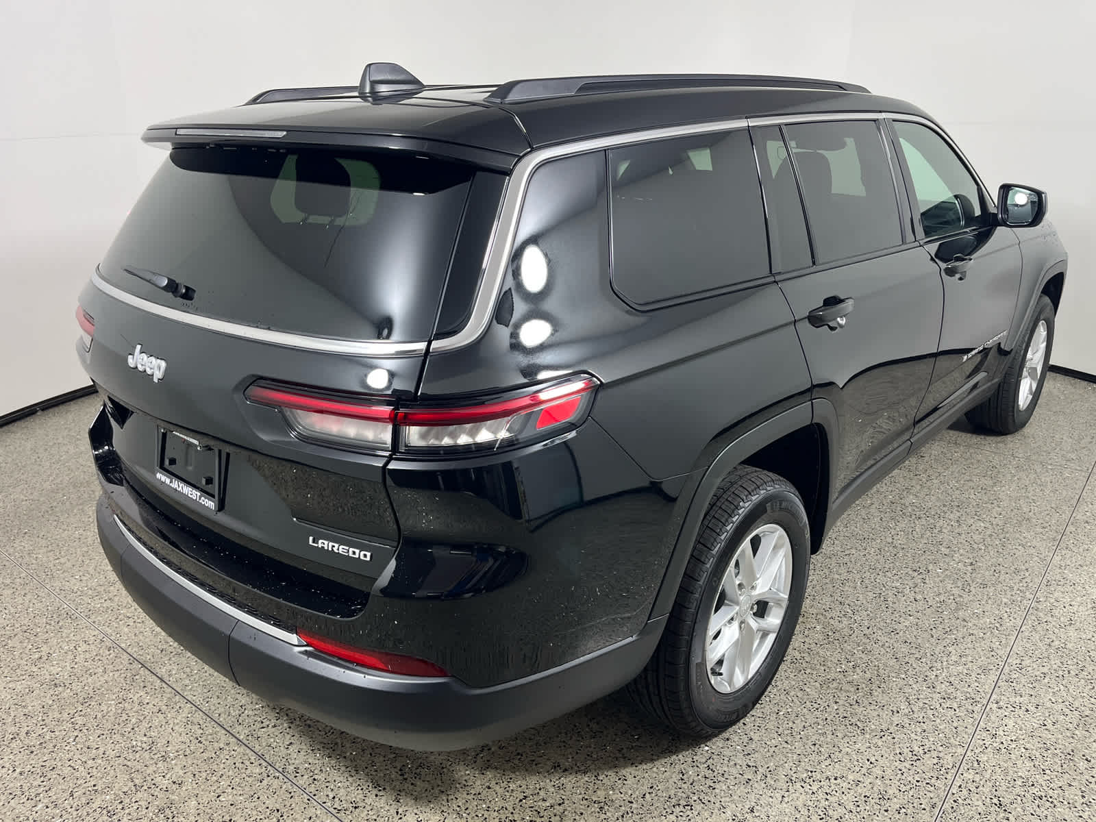 2025 Jeep Grand Cherokee GRAND CHEROKEE L LAREDO X 4X2