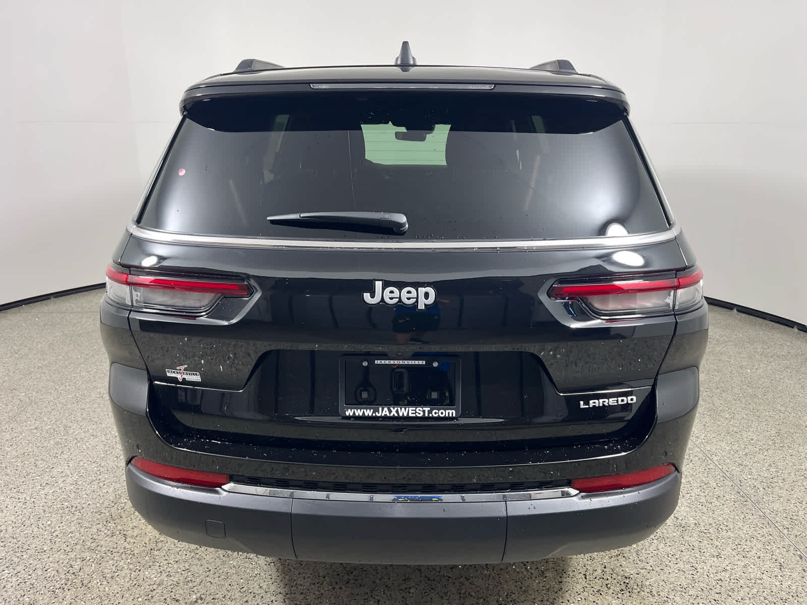 2025 Jeep Grand Cherokee GRAND CHEROKEE L LAREDO X 4X2