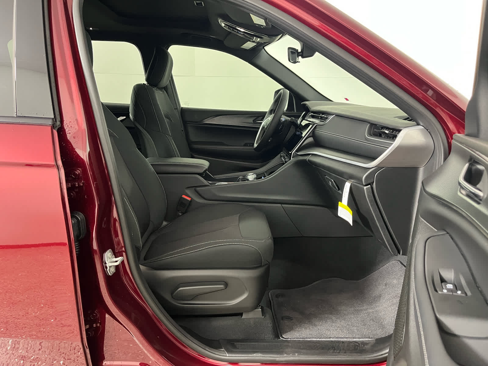 2025 Jeep Grand Cherokee GRAND CHEROKEE L LAREDO X 4X2