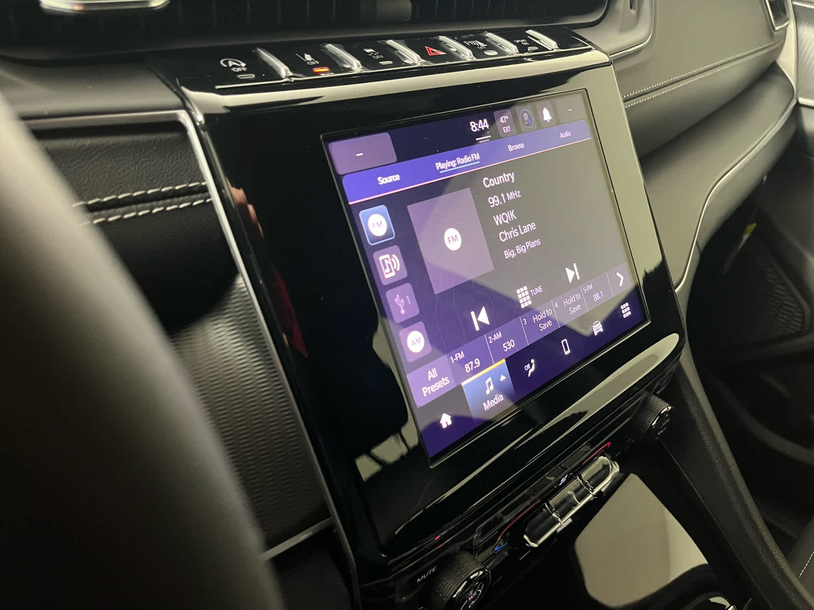 2025 Jeep Grand Cherokee GRAND CHEROKEE L LAREDO X 4X2