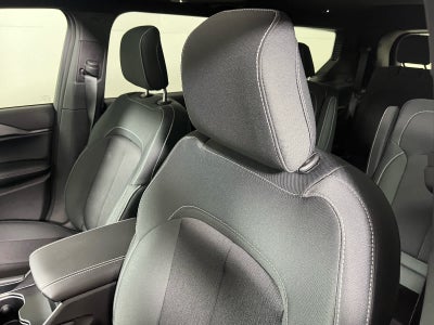 2025 Jeep Grand Cherokee GRAND CHEROKEE L LAREDO X 4X2