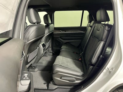 2026 Jeep Grand Cherokee L Laredo Altitude