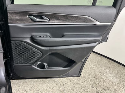 2026 Jeep Grand Cherokee L Laredo Altitude