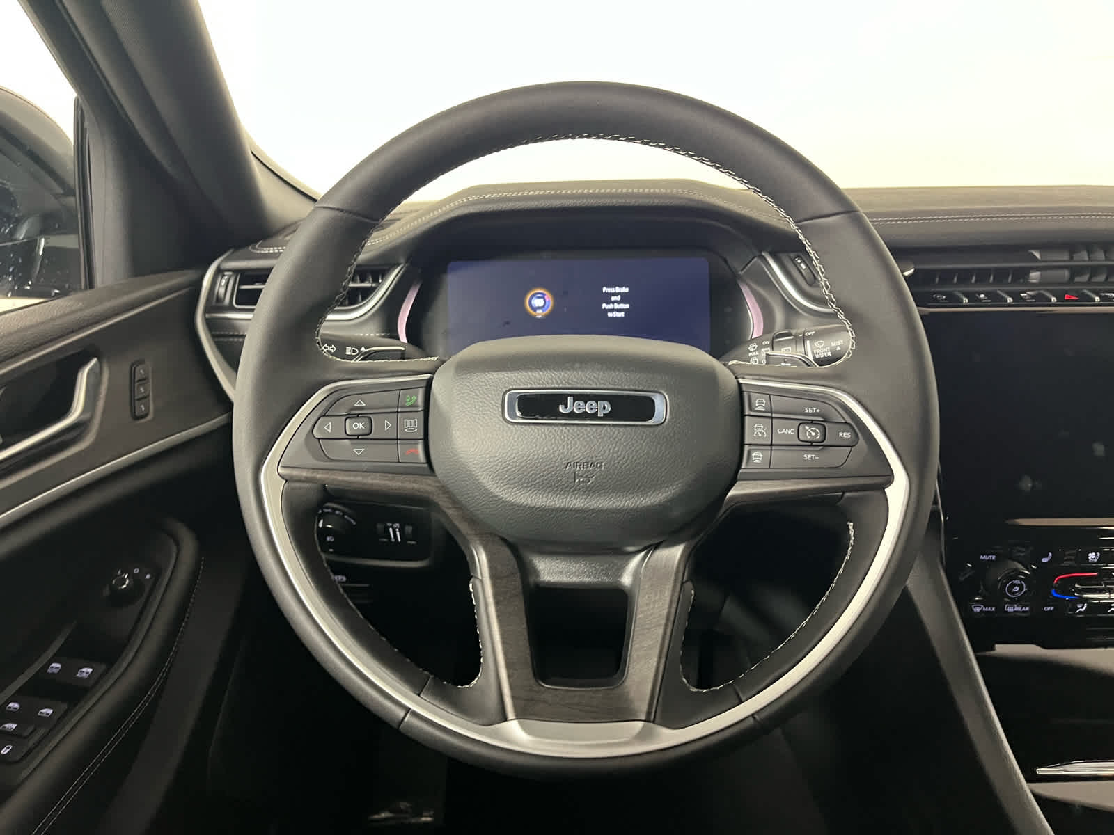 2025 Jeep Grand Cherokee GRAND CHEROKEE L LIMITED 4X2