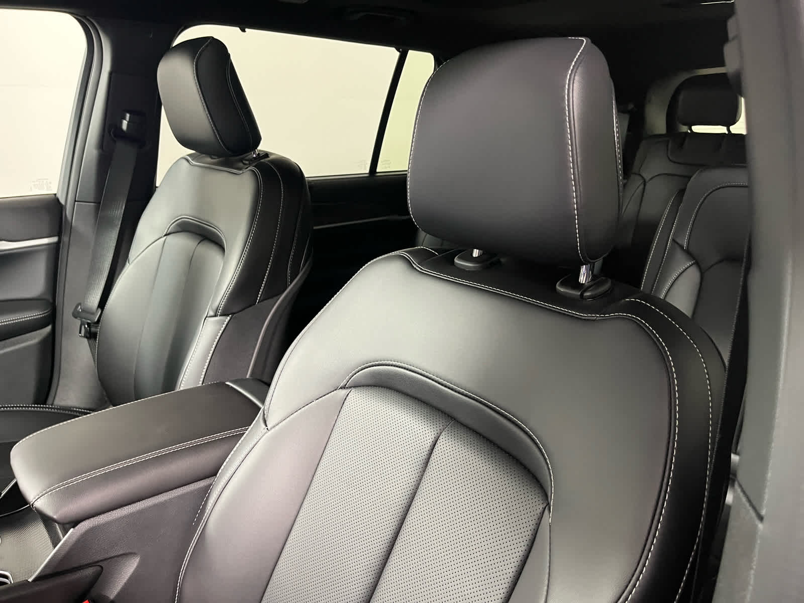 2025 Jeep Grand Cherokee GRAND CHEROKEE L LIMITED 4X2