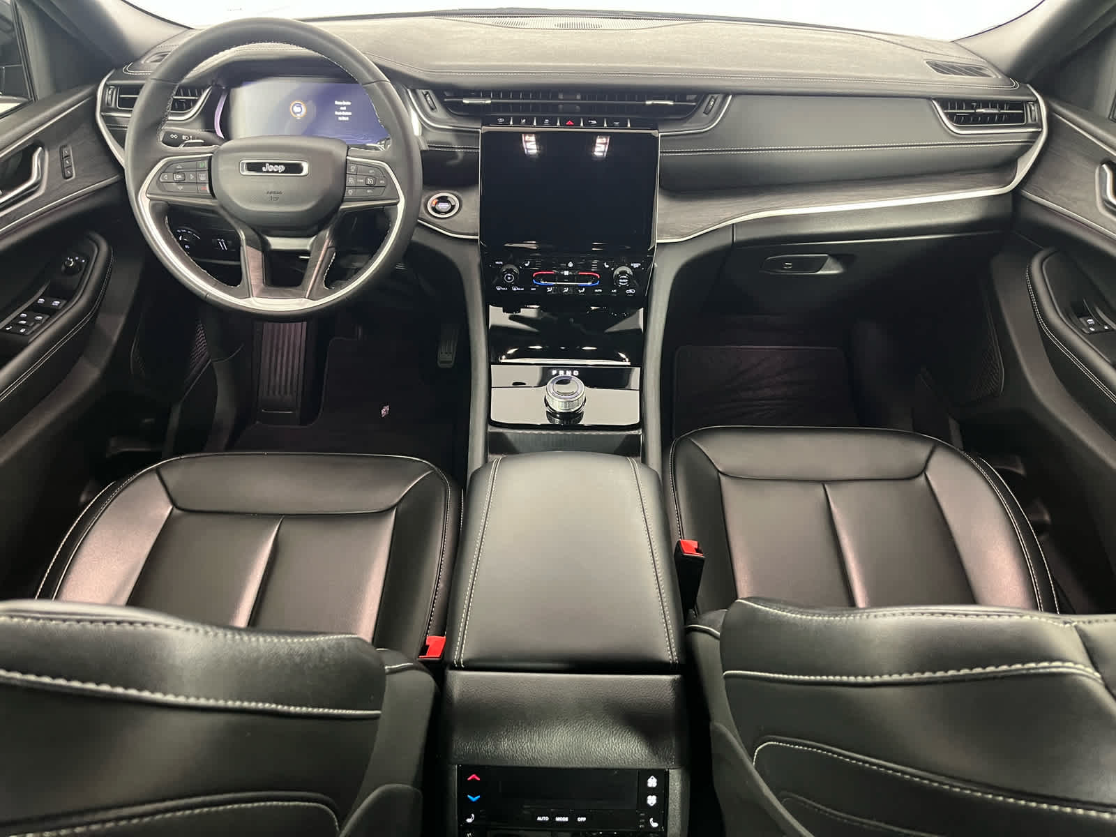 2025 Jeep Grand Cherokee L Limited 4x2