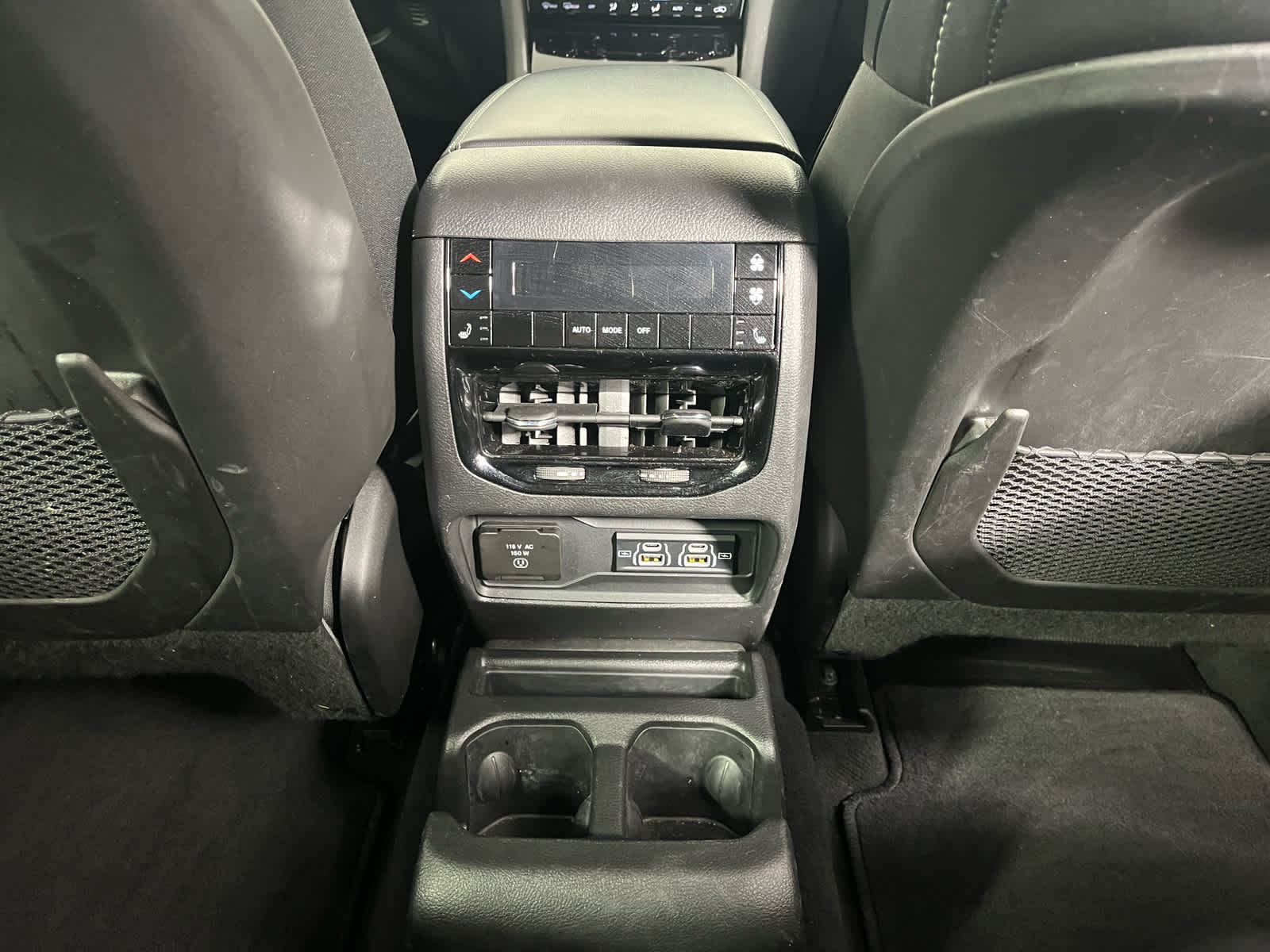 2025 Jeep Grand Cherokee L Limited 4x2