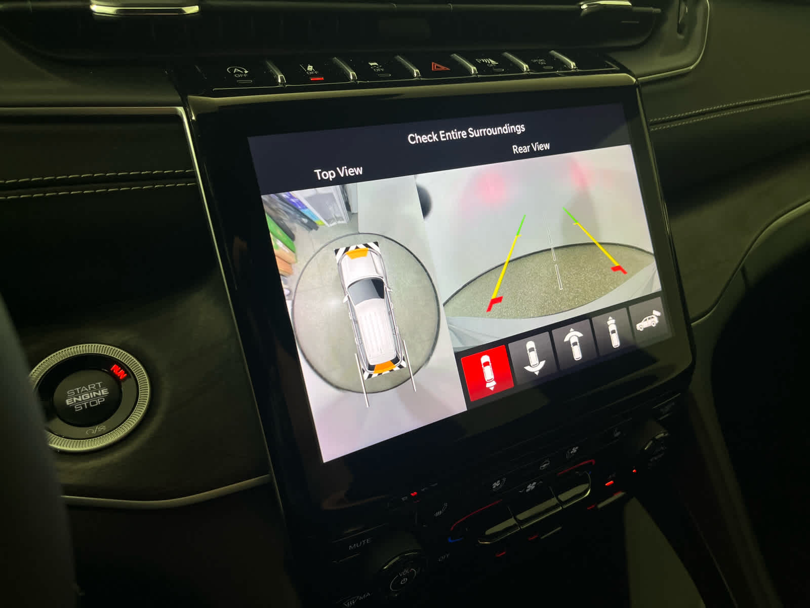 2024 Jeep Grand Cherokee GRAND CHEROKEE L LIMITED 4X2