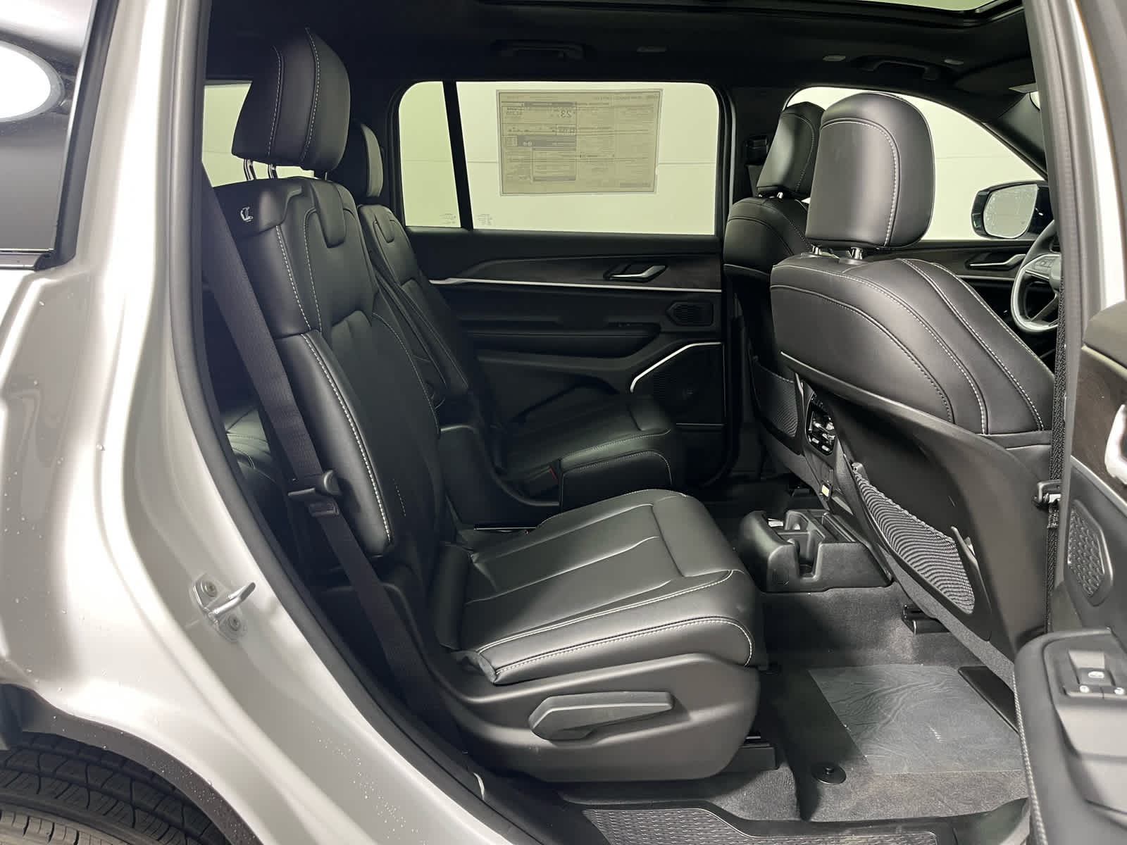 2026 Jeep Grand Cherokee GRAND CHEROKEE L LIMITED 4X2