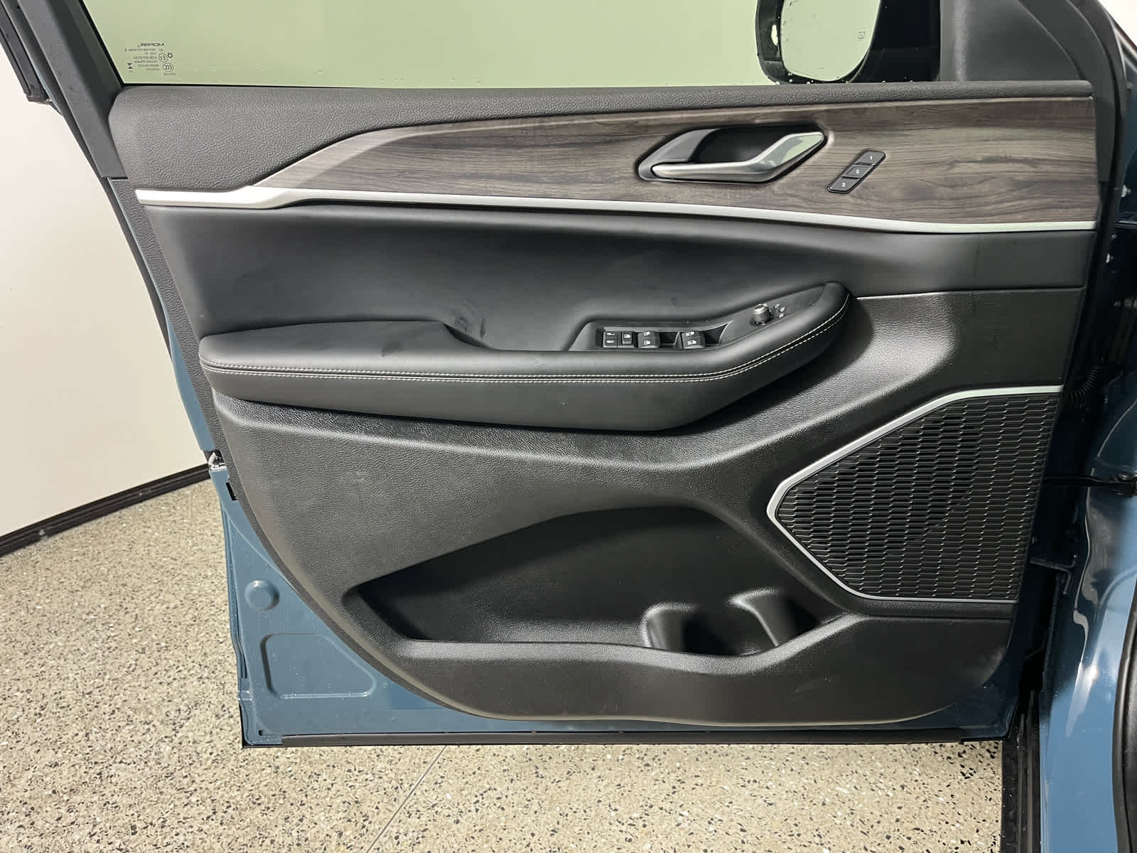 2026 Jeep Grand Cherokee GRAND CHEROKEE L LIMITED 4X2