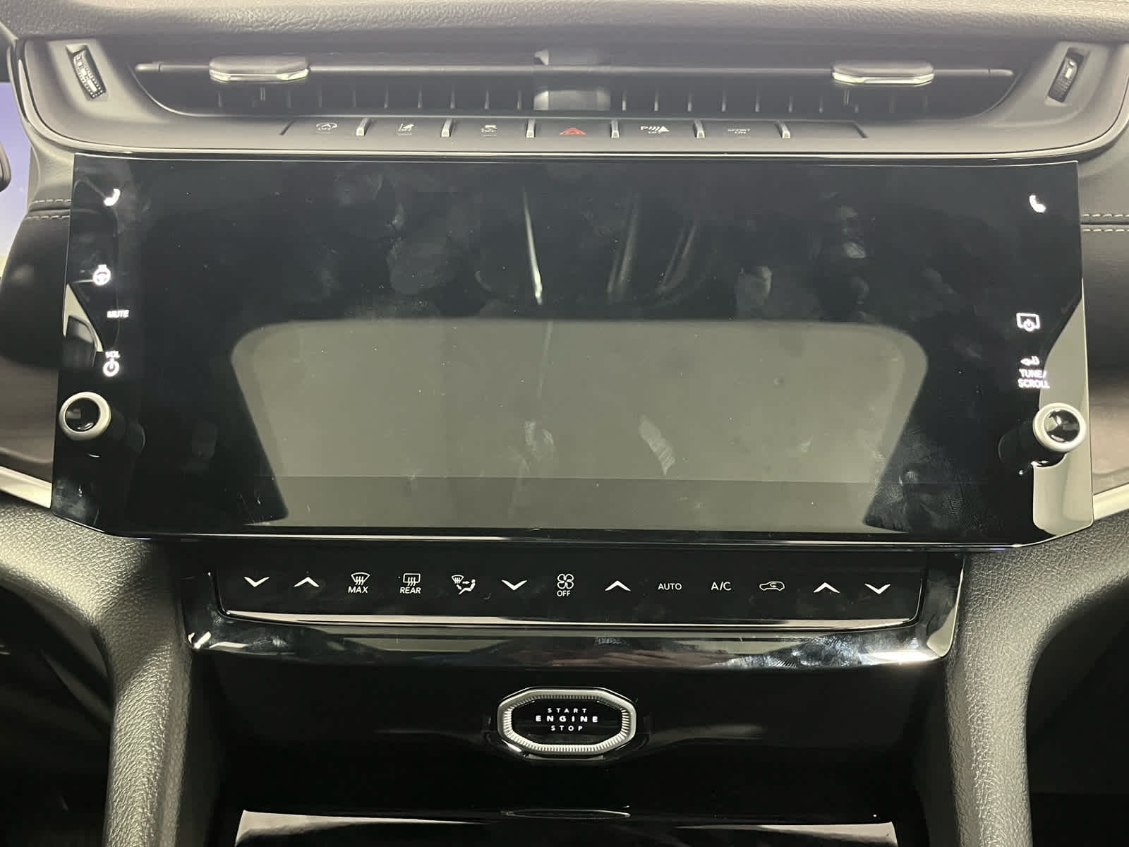 2026 Jeep Grand Cherokee GRAND CHEROKEE L LIMITED 4X2