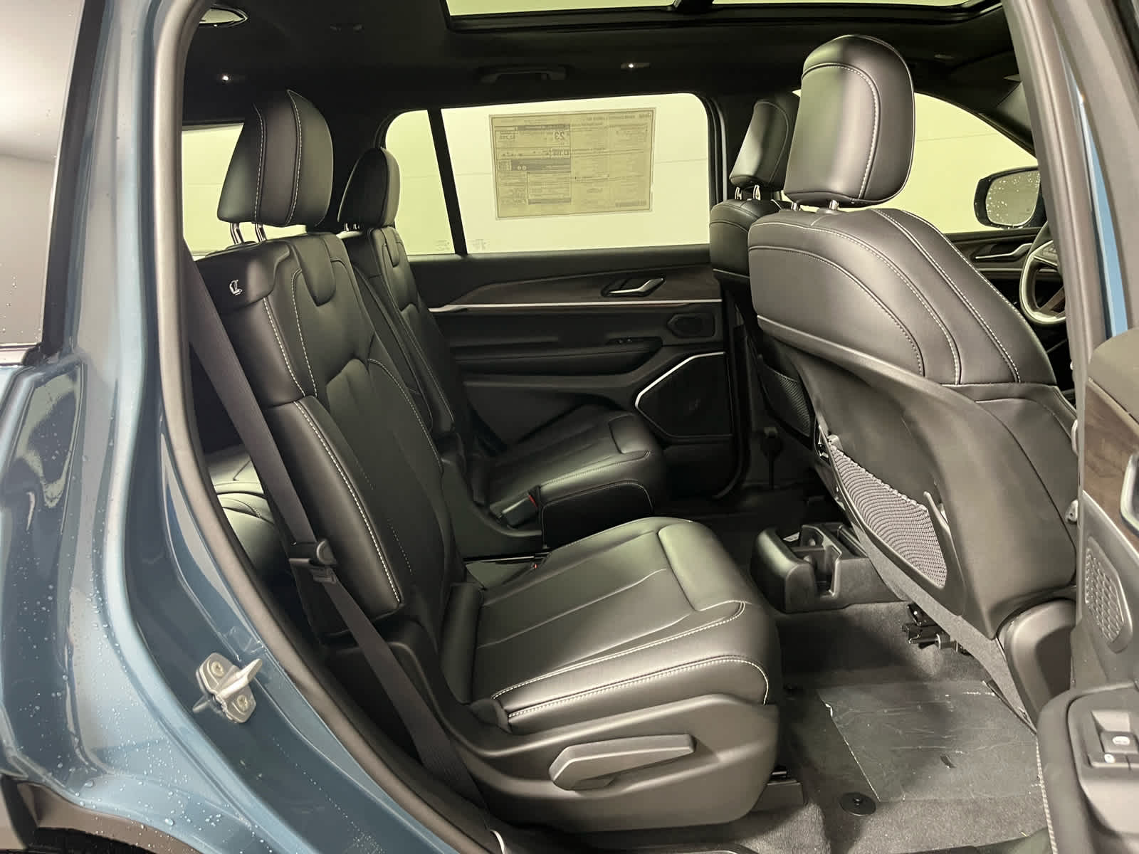 2026 Jeep Grand Cherokee GRAND CHEROKEE L LIMITED 4X2