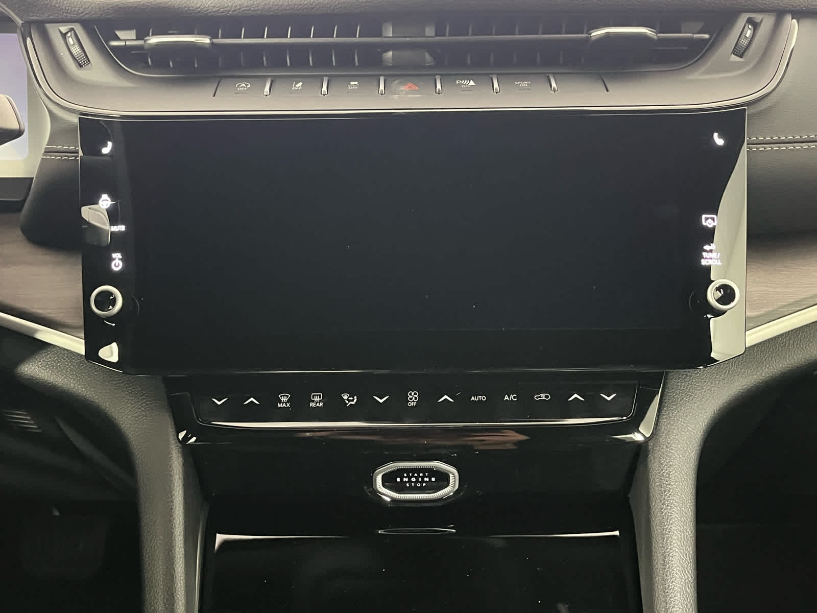 2026 Jeep Grand Cherokee GRAND CHEROKEE L LIMITED 4X2