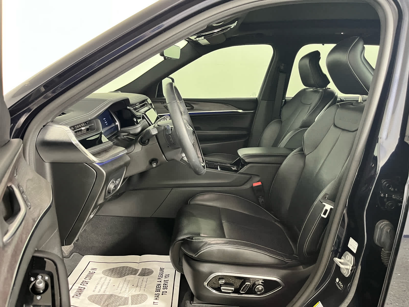 2023 Jeep Grand Cherokee L Overland