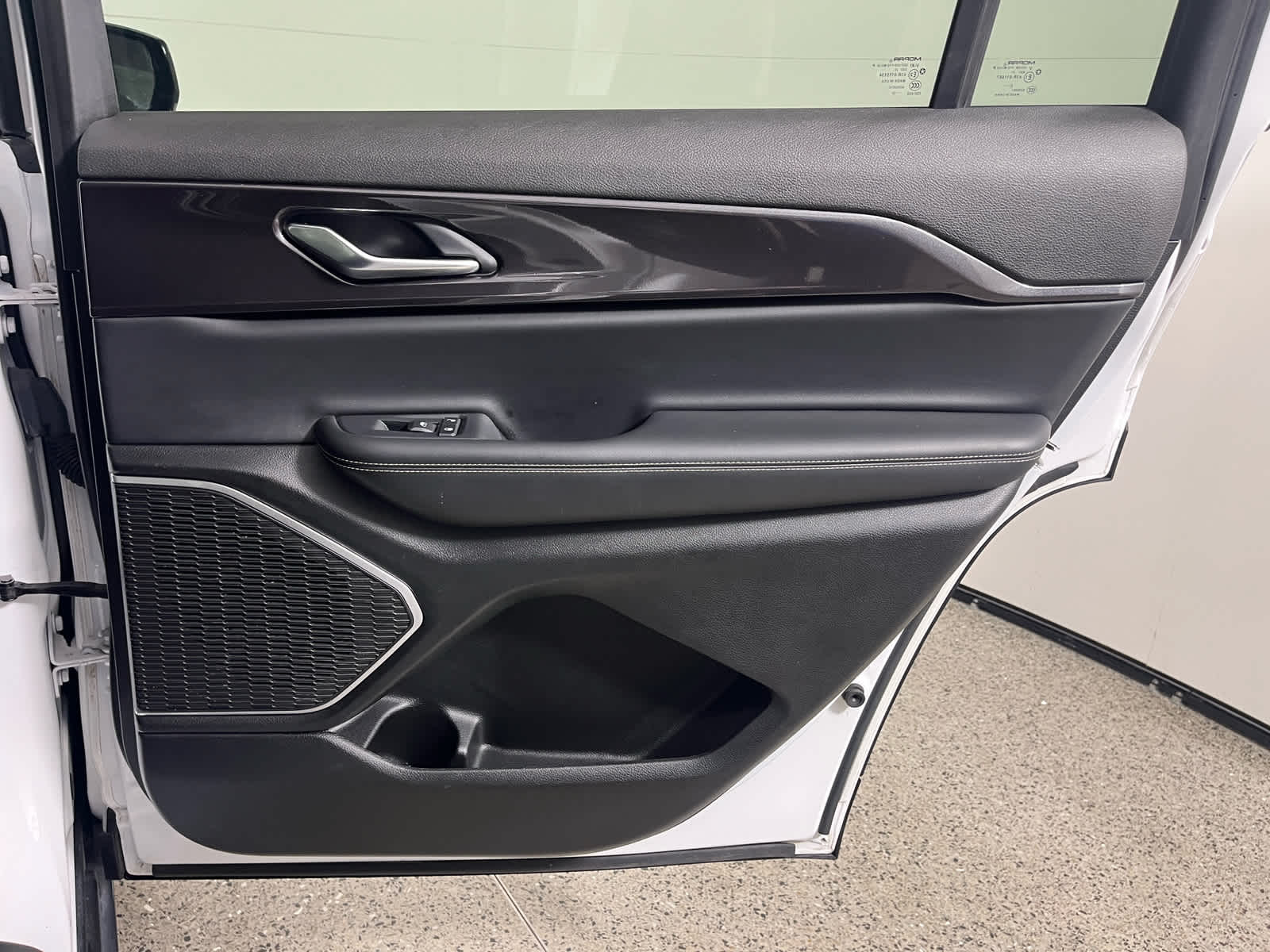 2022 Jeep Grand Cherokee L Altitude 4x4