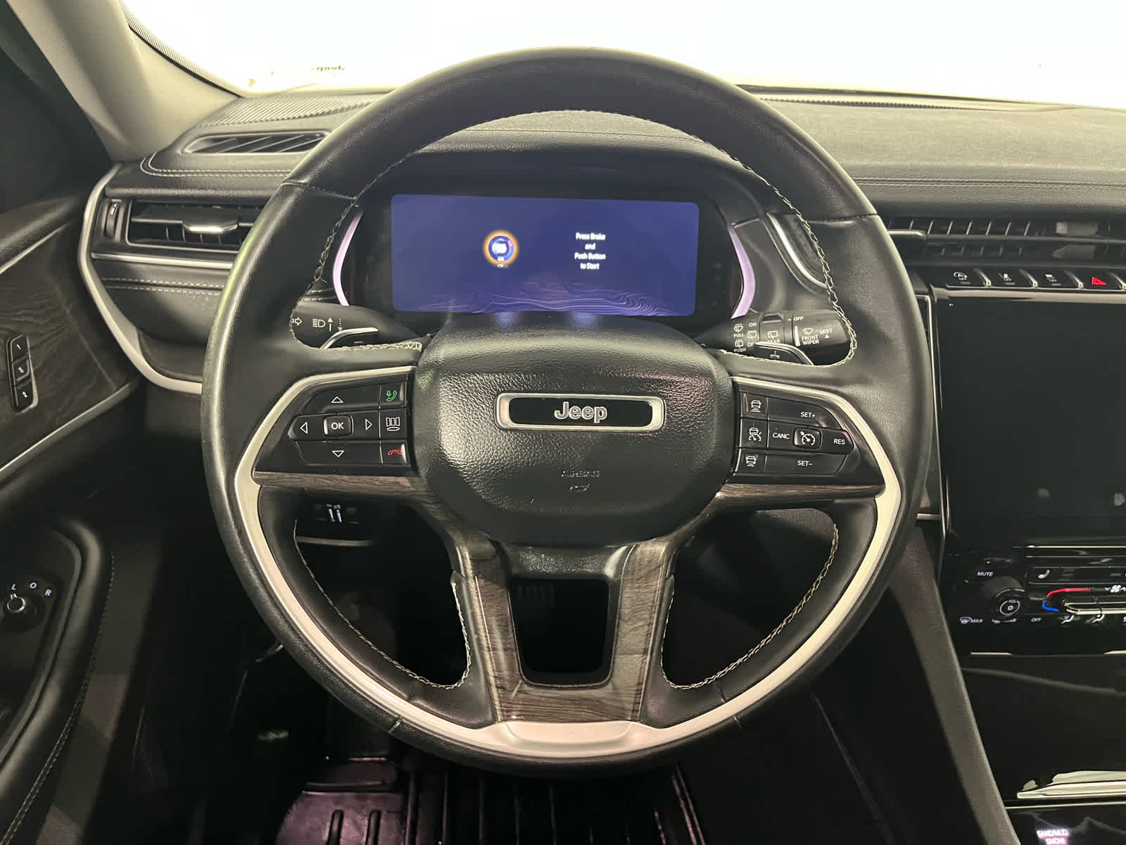 2023 Jeep Grand Cherokee L Limited 4x4