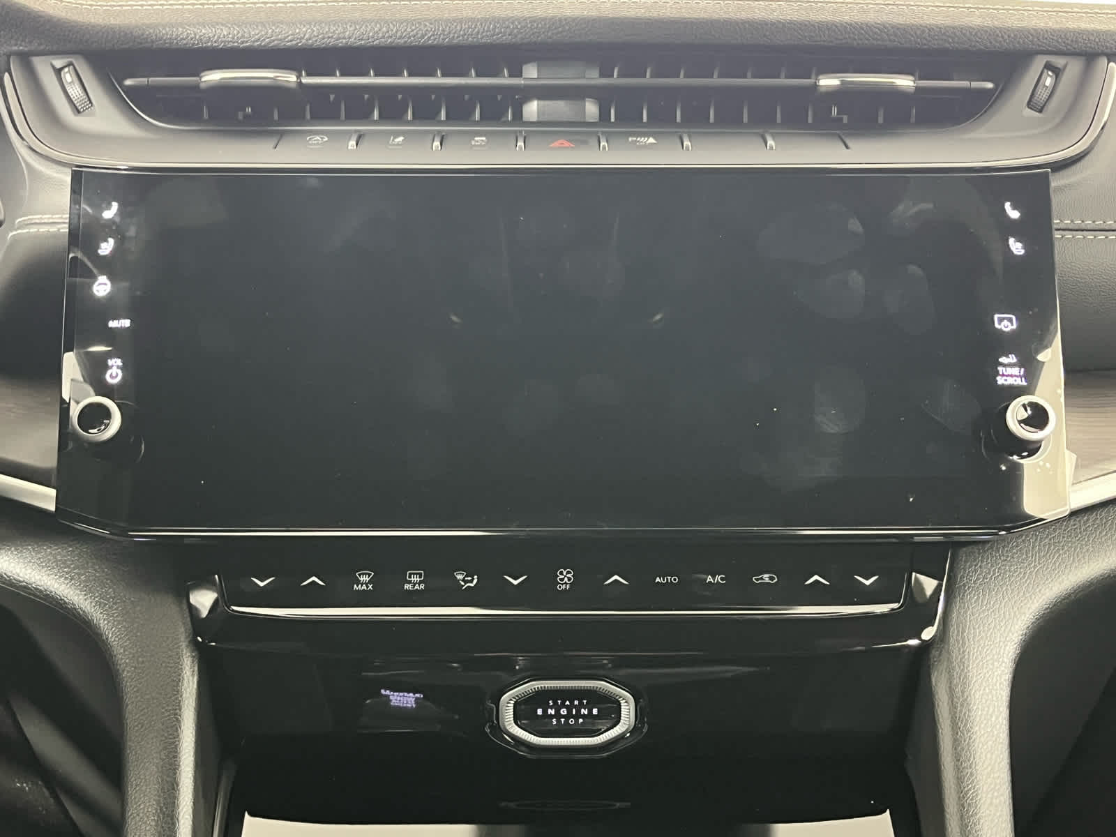 2026 Jeep Grand Cherokee L Limited Reserve
