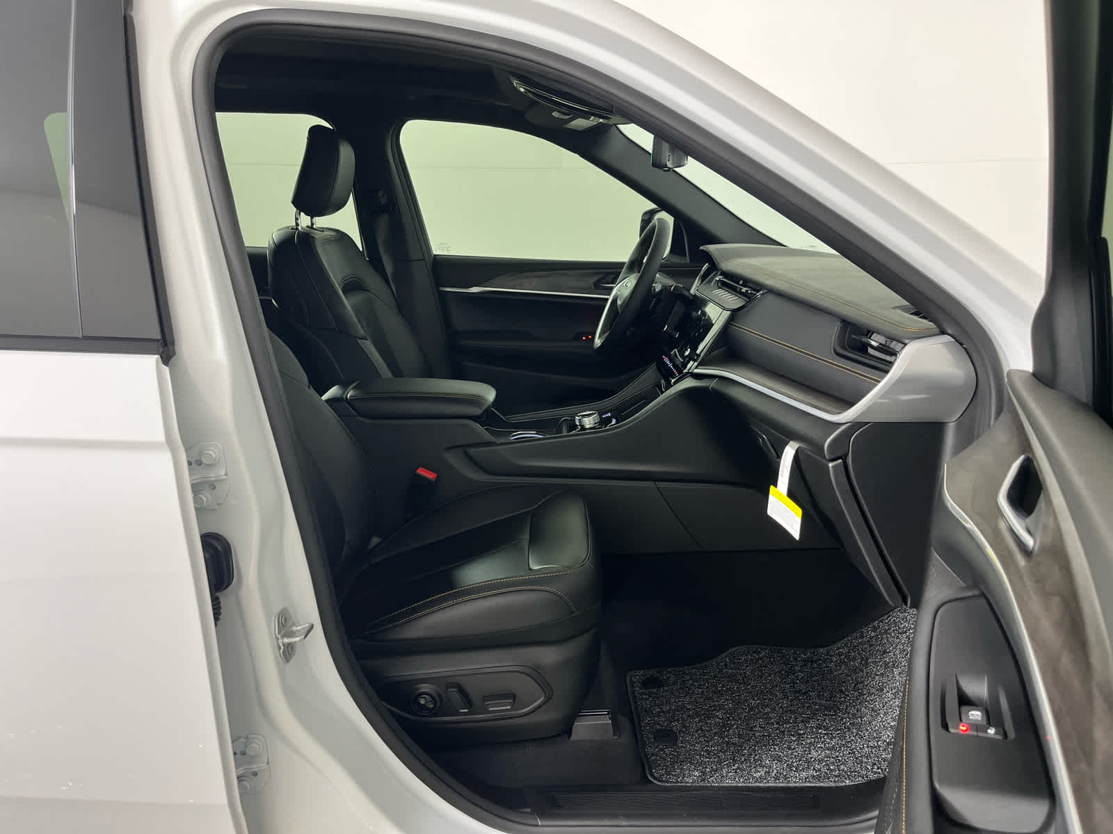 2026 Jeep Grand Cherokee L 85th Anniversary Edition