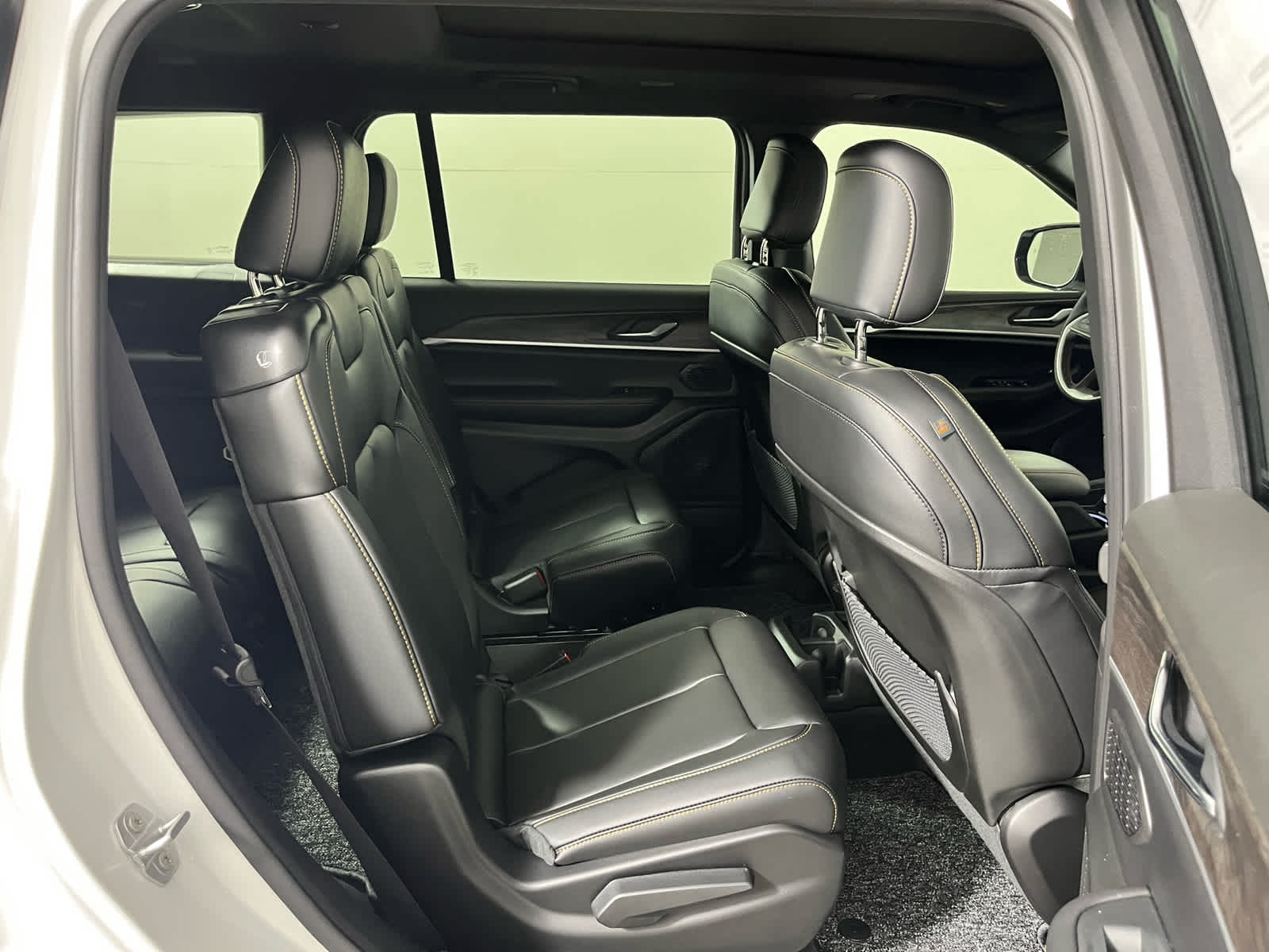 2026 Jeep Grand Cherokee L 85th Anniversary Edition