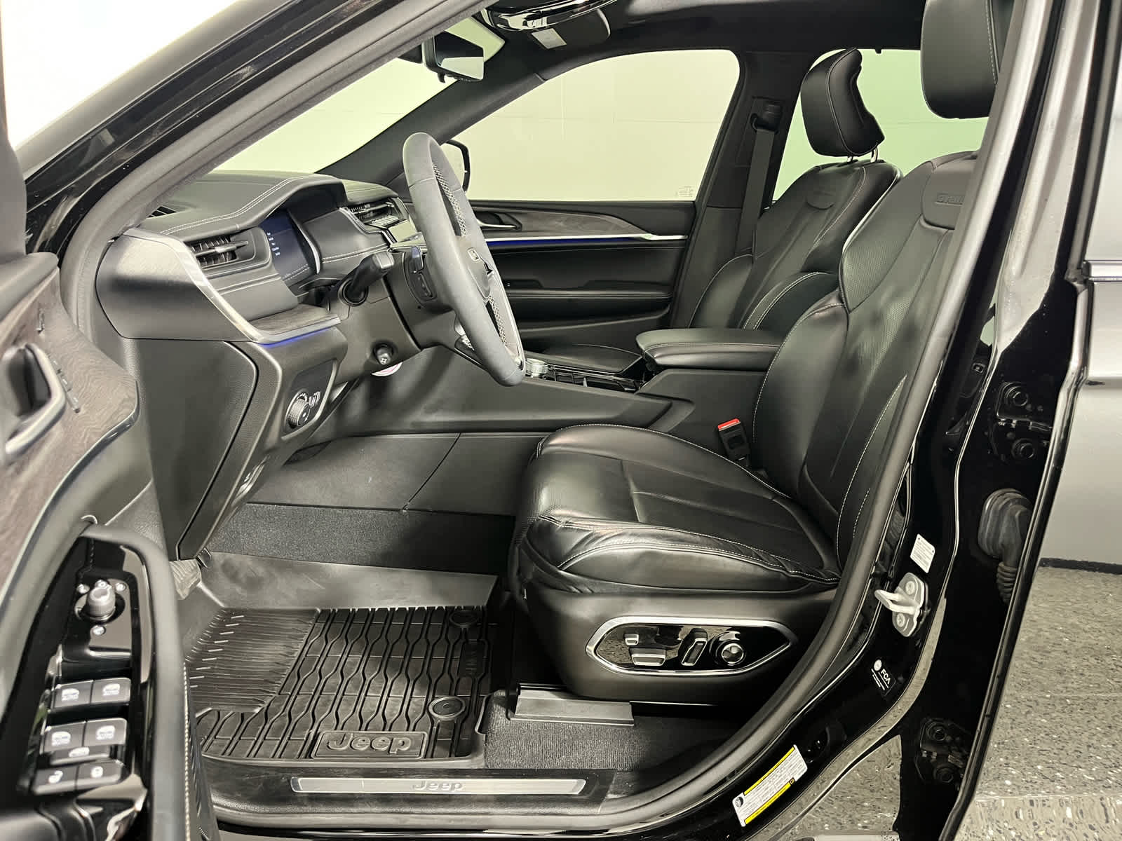 2023 Jeep Grand Cherokee L Overland 4x4