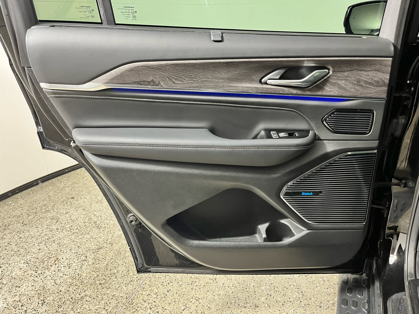 2023 Jeep Grand Cherokee L Overland 4x4