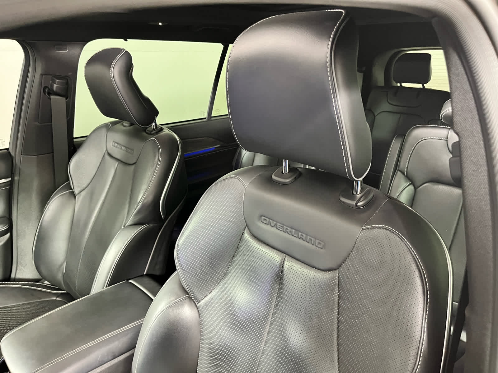 2023 Jeep Grand Cherokee L Overland 4x4