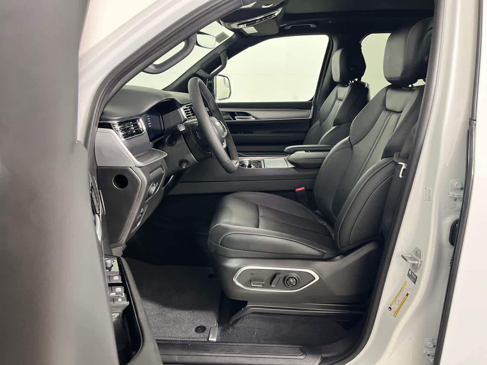 2026 Jeep Grand Wagoneer L Limited Reserve